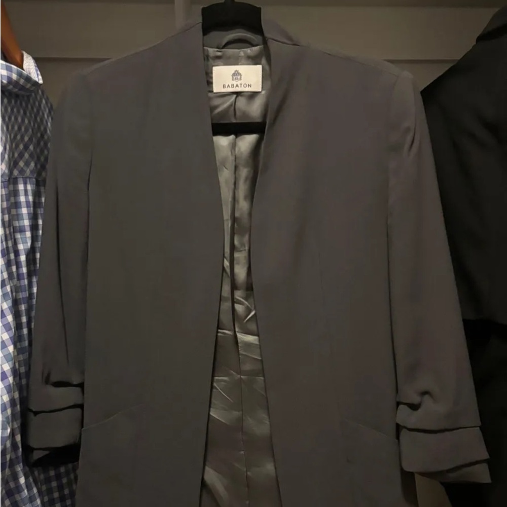 Aritzia Babaton Gray Blazer